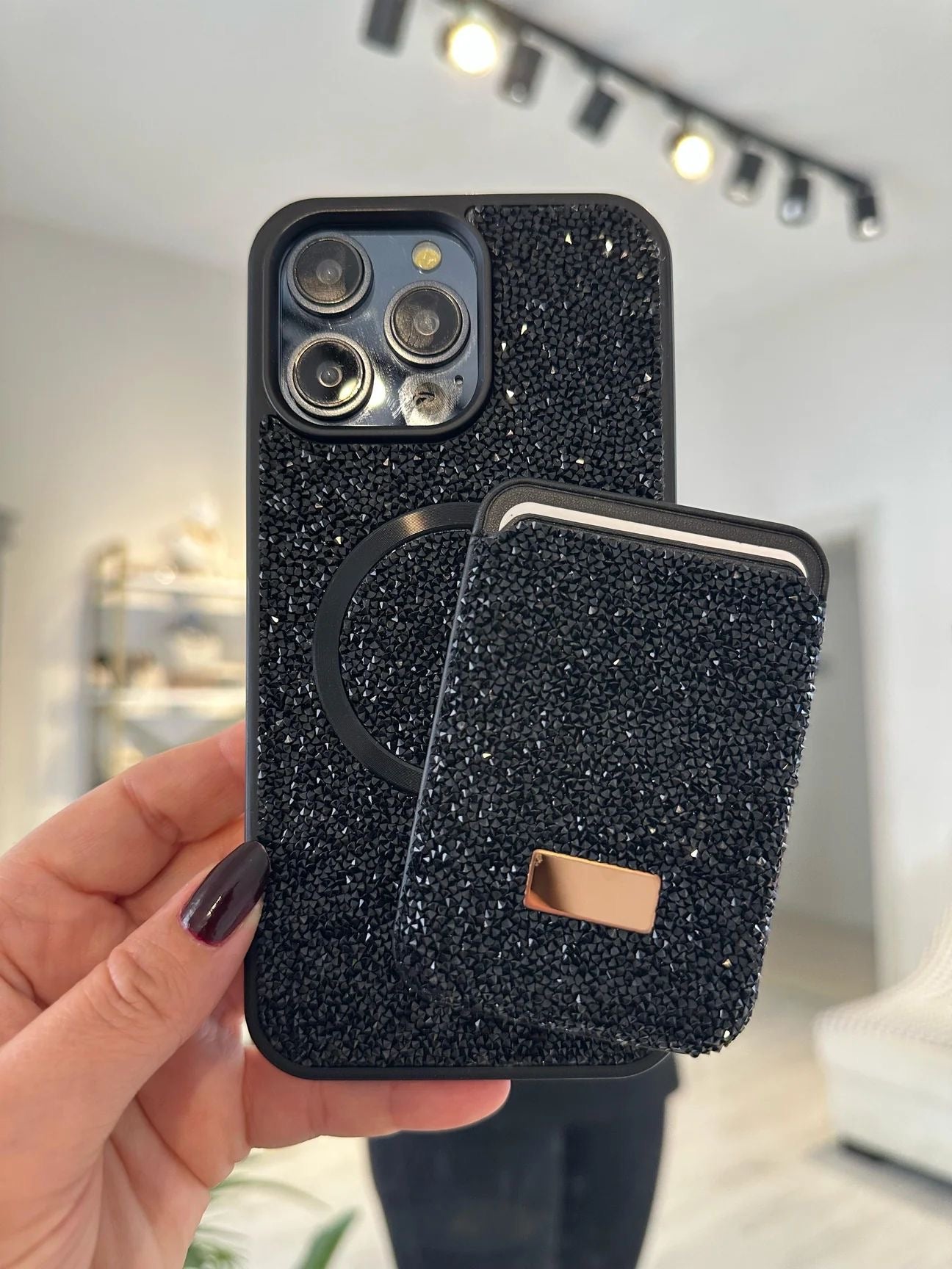 Diamond Siyah Taşlı Telefon Kılıfı Ve Magsafe Kredi Kartlık